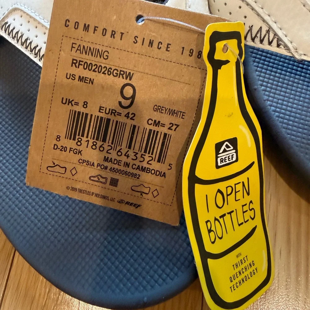REEF men’s Fanning Low Flip Flop Sandals With Bottle Opener